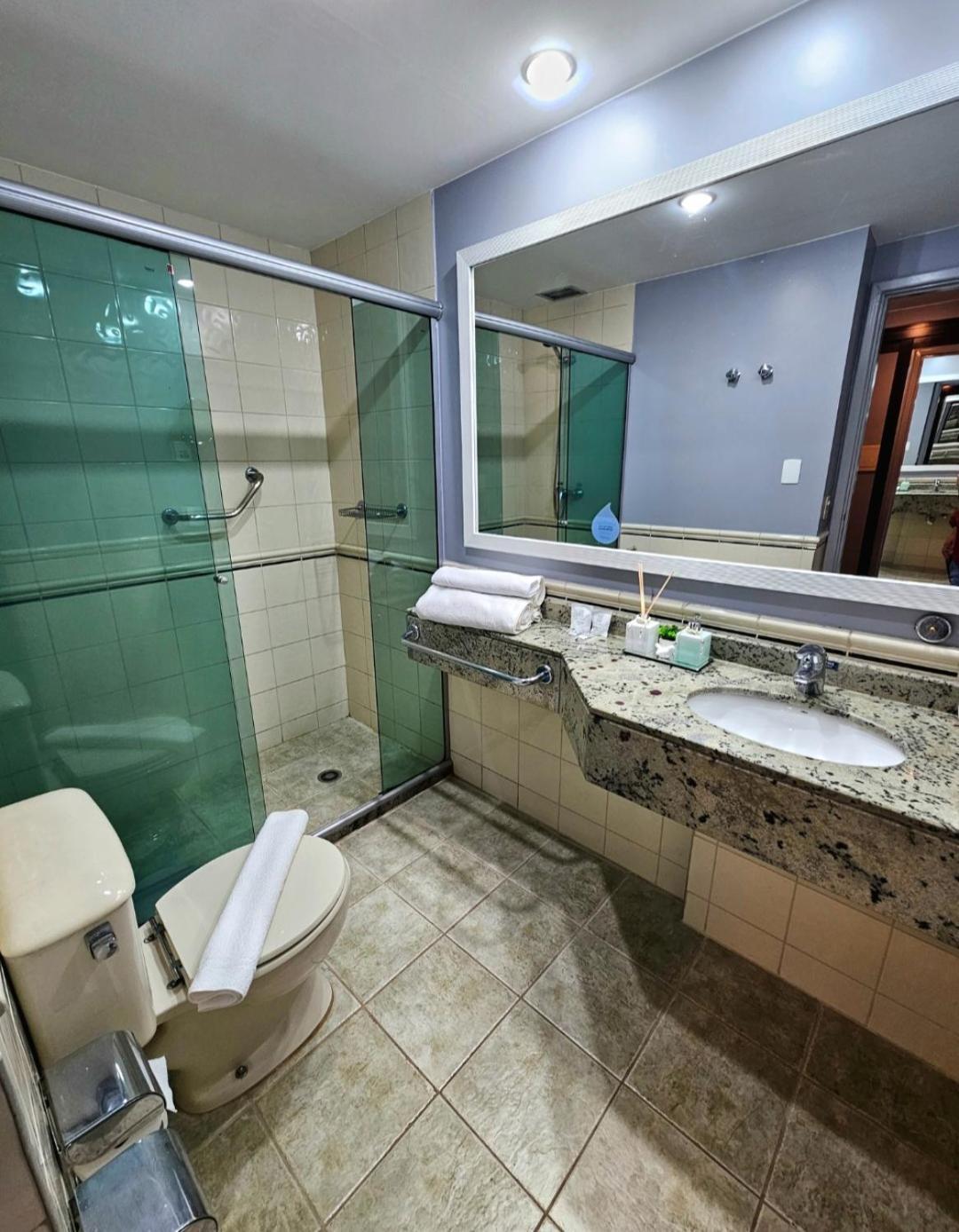 9 Luxury 2 Apartment *